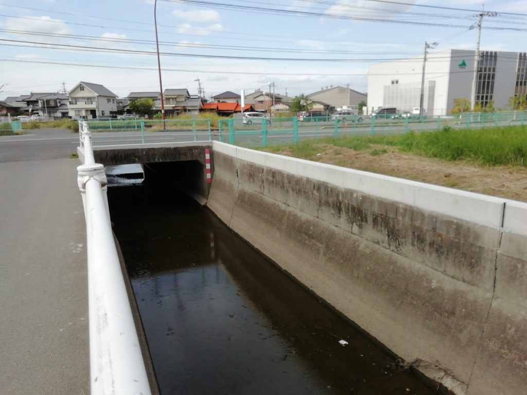 堤防の嵩上げ