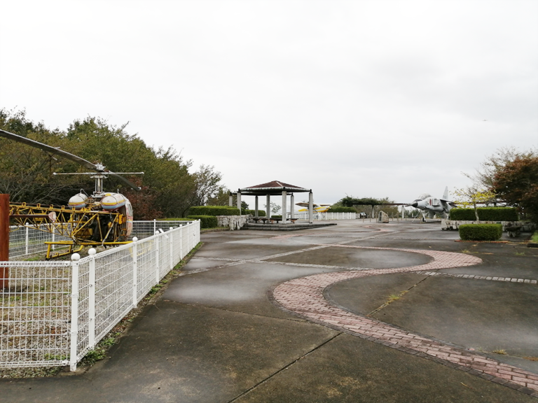 綾川町の「高山航空公園」