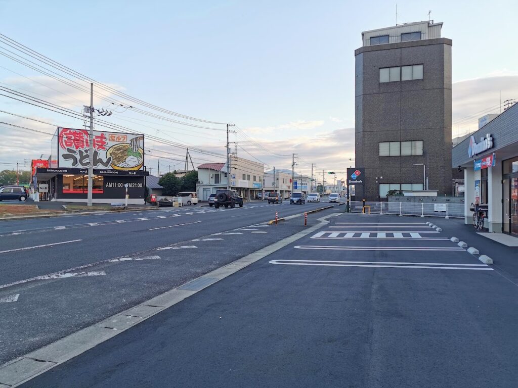 中府町 ドミノ・ピザ丸亀中府町店