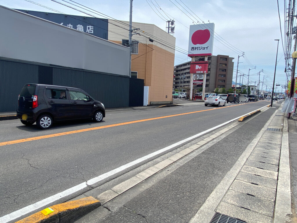 丸亀市田村町 餃子香月 場所