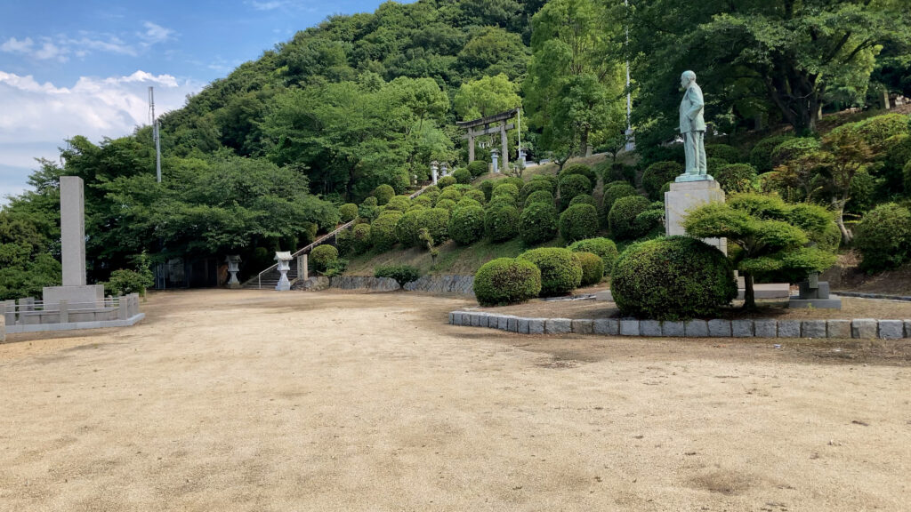 坂出市 鹽竈神社境内