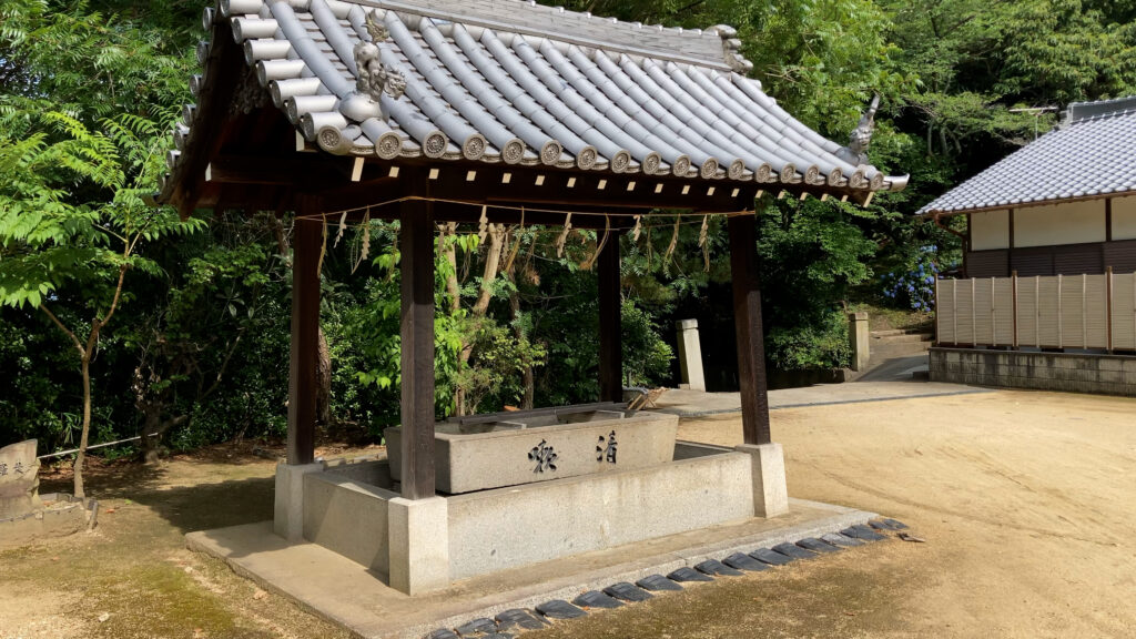 坂出市 鹽竈神社境内