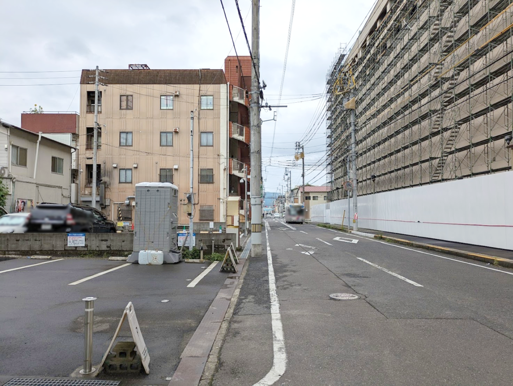 坂出市京町 おうちごはん花紋 駐車場