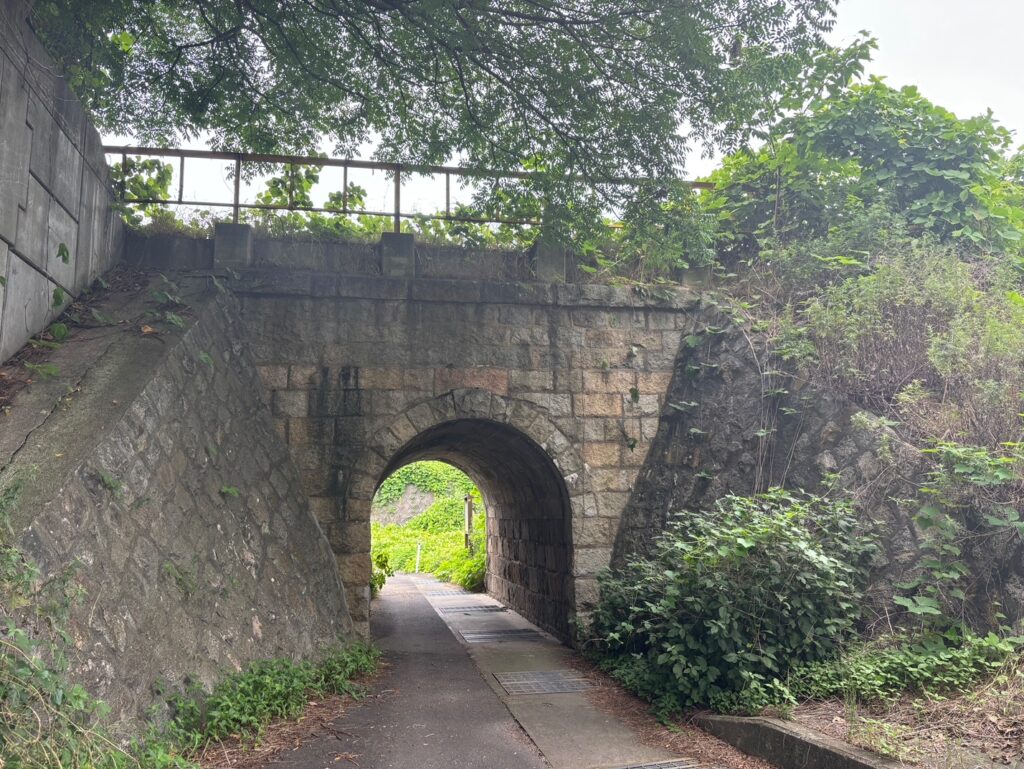 宇多津町 岩屋架道橋 トンネル