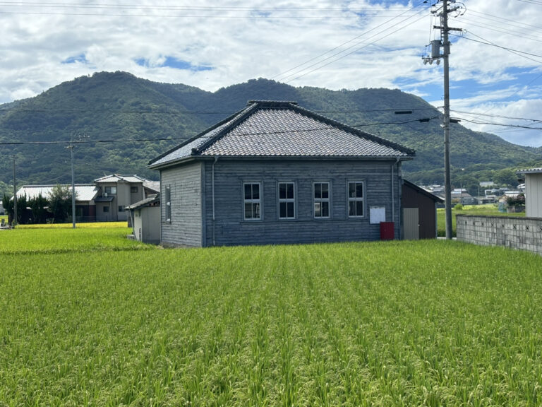 不思議な威厳を感じる建物