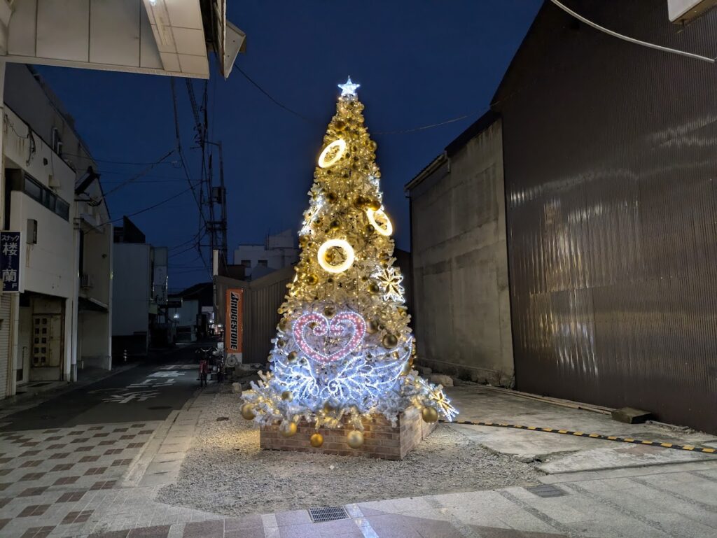 丸亀市通町商店街 すMYルプロジェクトⅤ～光の道をぬけて城まで歩こう～