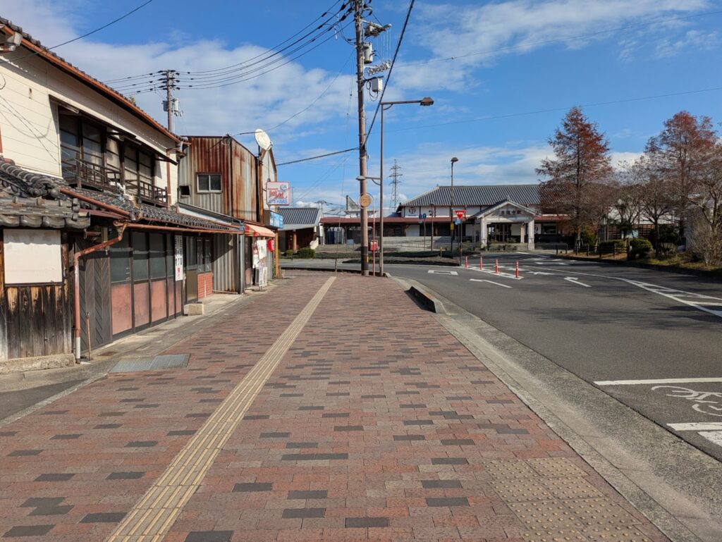 善通寺市上吉田町 朝日屋 場所