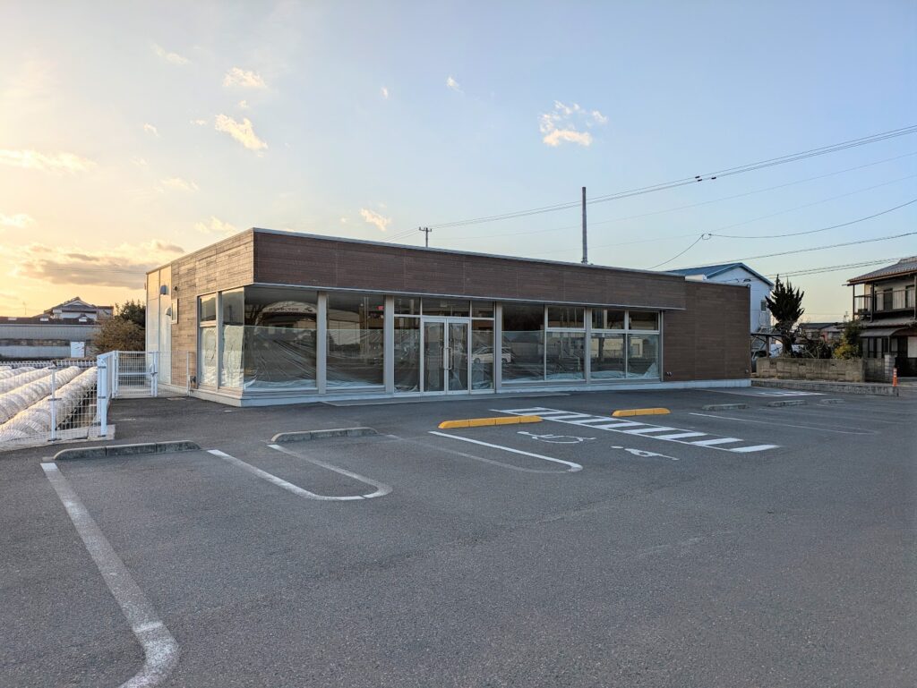 坂出市林田町 ファミリーマート 坂出東梶店