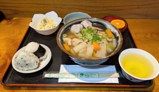 まんのう町にある「道の駅 空の夢もみの木パーク(仲南産直市) 」の『しっぽくそば定食』地元の蕎麦や野菜をたっぷり使った冬限定メニュー