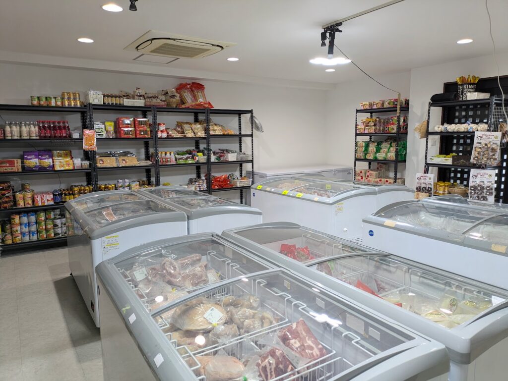 坂出市本町 アジアン食品ストア 店内