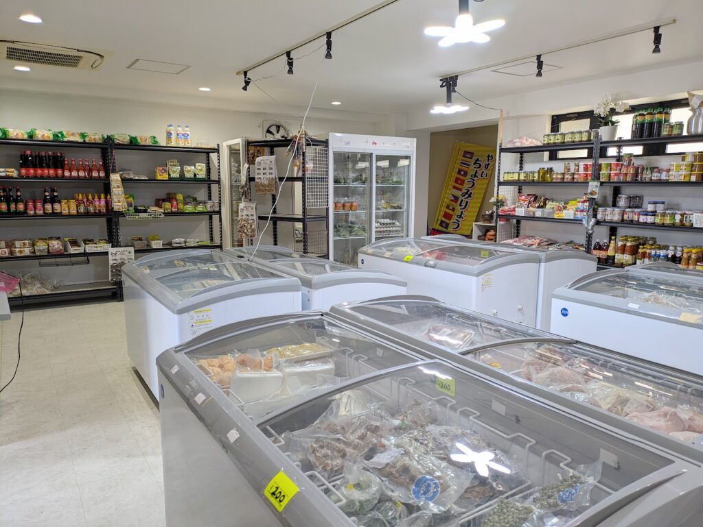 坂出市本町 アジアン食品ストア 店内