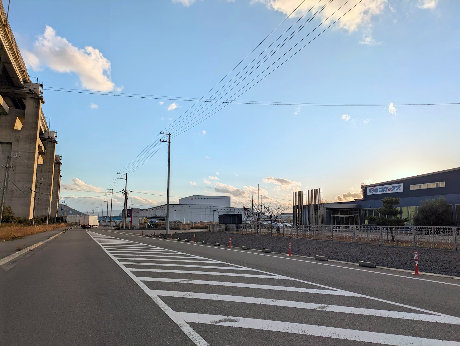 坂出市番の州町 クスリのアオキ 高松青果プロセスセンター