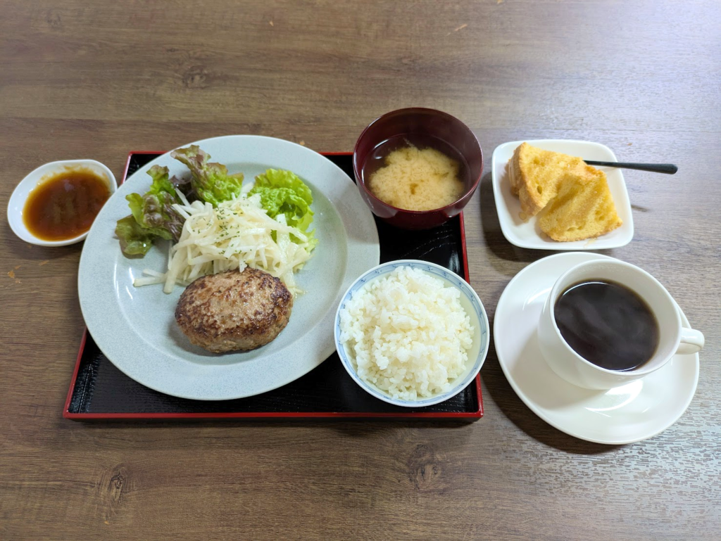 まんのう町 千里 ちょぼちょぼ食堂 千里オリジナルあいびきハンバーグ